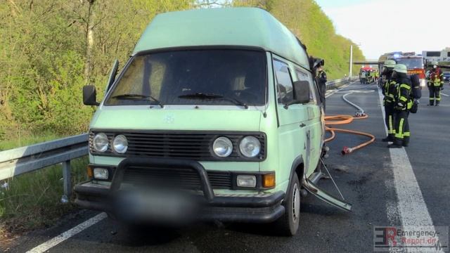 [WOHNMOBILBRAND AUF DER A3] - VW-Campingbus Brannte | Langer Rückstau | Feuerwehr Erkrath -
