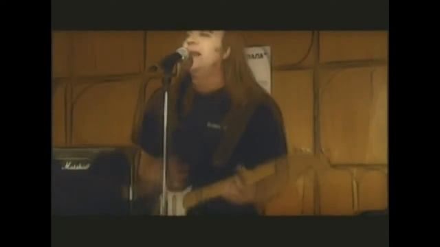 Илья Смунев и Группа ВОКЗАЛ - "За бортом" смотреть онлайн