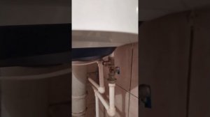 обратный клапан на аристоне