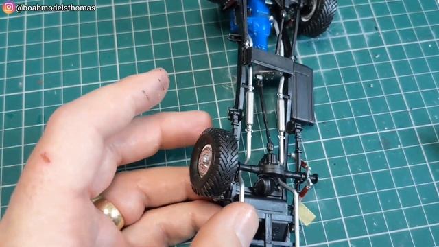 Ford Bronco - Full build - 1/25 Revell model kit смотреть онлайн
