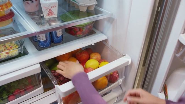 Réfrigérateurs à portes françaises avec bacs à légumes à humidité contrôlée de Whirlpool® смотреть онлайн