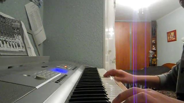 Pakito - Living on video на синтезаторе смотреть онлайн