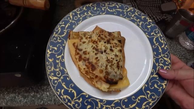 30. Индия 2022. Путтапарти. Первый завтрак дома. Пытаюсь расхламить квартиру. смотреть онлайн