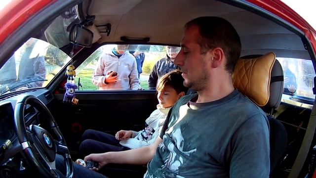 АВТОЗВУК в городе.. встреча с подписчиками ч.2)) реакция на громкую таврию) #zazbass смотреть онлайн