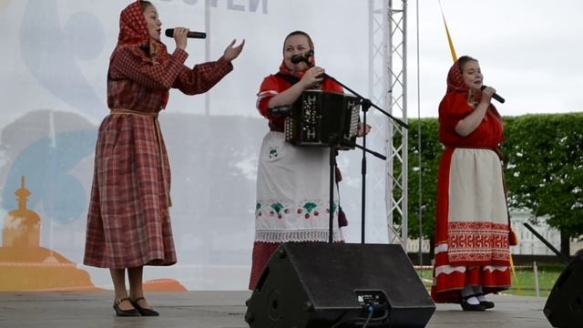 Вокальное трио 