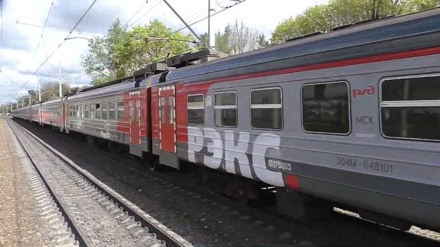 Электропоезд ЭД4М-0481 (ТЧ-7) скоростной пригородный поезд "РЭКС-экспресс" №7182 Москва - Голутвин. смотреть онлайн