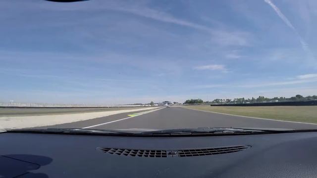 Maison Blanche Track Day 2015 Part 1 смотреть онлайн