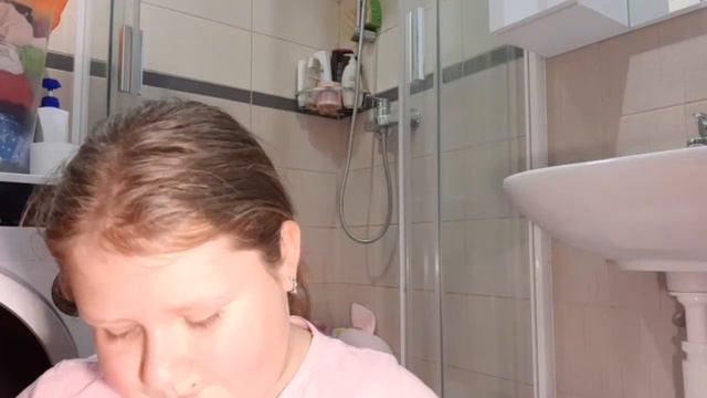 24 часа в ванной комнате 😃😋 смотреть онлайн