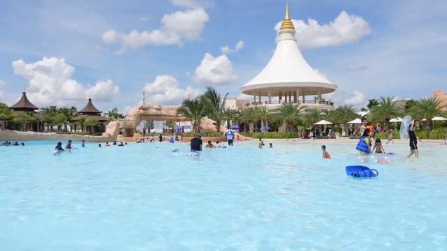 Garden city waterpark by Elite смотреть онлайн