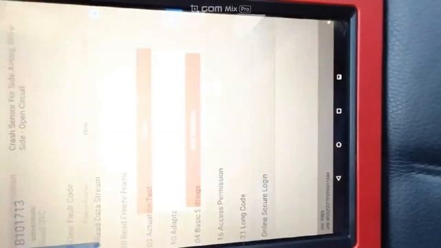 VW B101713 Crash sensor for side airbag - open circuit. смотреть онлайн