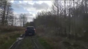 На Opel Monterey(Опель Монтерей) по полевой дороге