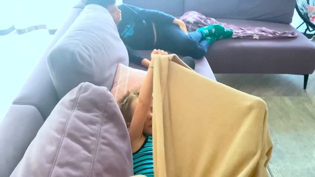 НАШИ БУДНИ: ЯРИК ЗАБОЛЕЛ, ГОША И ФЁДОР ДЕРУТСЯ. ВЛОГ. смотреть онлайн