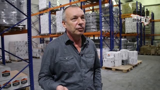 Варов благодарит сотрудников ОБЭП за помощь… смотреть онлайн