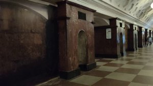 Северный вестибюль и промежуточный зал станции #metro Красные Ворота встроенный в Сталинскую высотк