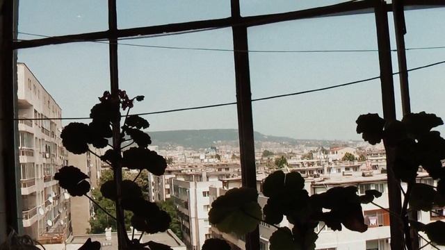 БОЛГАРИЯ: В гостях у Радки в Варне... комната за 50 евро в месяц... Bulgaria Varna смотреть онлайн