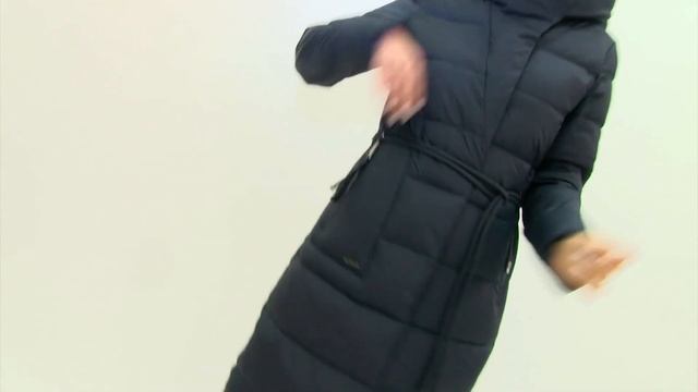 Deify показ женских пуховиков