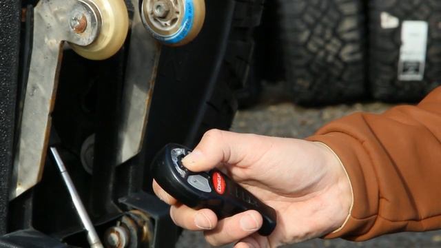 Держатель для запасного колеса 4x4 Tundra с электроприводом смотреть онлайн