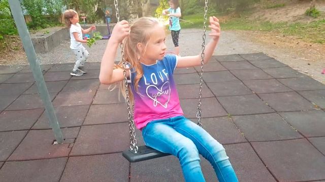 VLOG : Серёжка ВРОСЛА в Ухо/ ЧТО БЫВАЕТ если носить серьги гвоздики смотреть онлайн