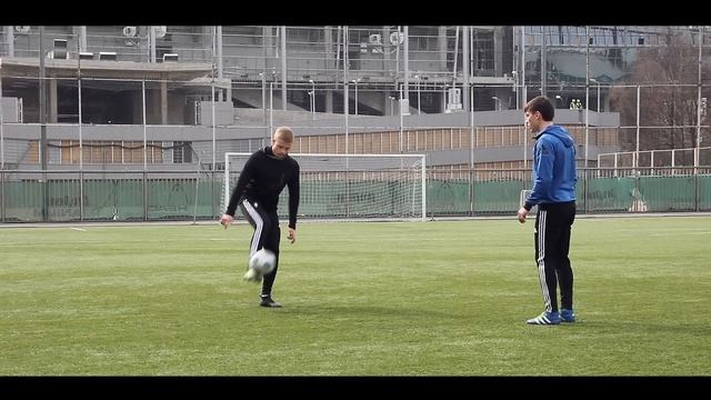 БУТСЫ БЕЗ ШНУРКОВ - Adidas ACE16 PureControl vs. PrimeKnit смотреть онлайн