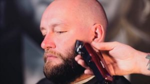 ОФОРМЛЕНИЕ БОРОДЫ (  плавный переход с нуля в висок и в бороду.)