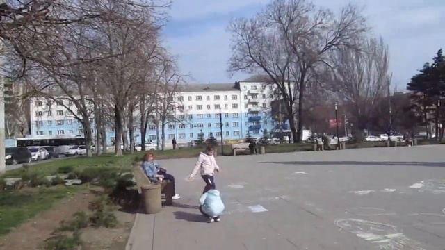 Ростов-на-Дону. Площадь Ленина. Обычный ростовский двор за площадью Ленина. Март 2023 года. смотреть онлайн