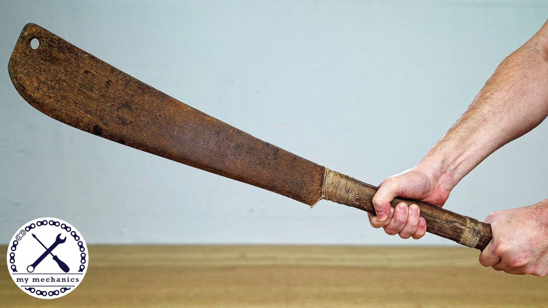 Antique Two Handed Cleaver - Restoration (2160p_25fps_AV1-128kbit_AAC)