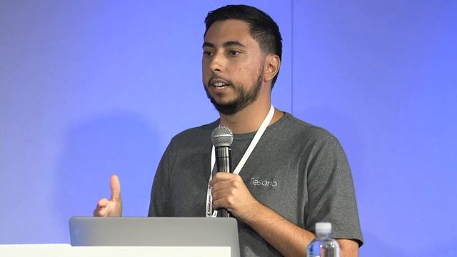 Fabio Fleitas, Effective retry techniques for working with 3rd party APIs, PyBay 2017 Lightning Tal смотреть онлайн