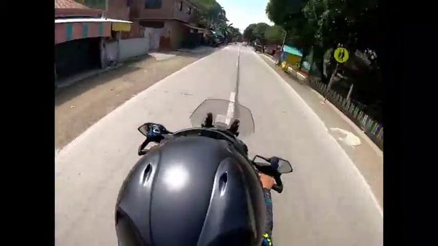 Kawasaki VERSYS 1000 :first road trip смотреть онлайн