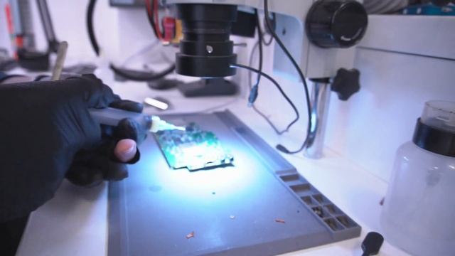 HDMI Repair on Blackmagic Pocket Cinema 4K [UNAUTHORISED REPAIR S1:E2] смотреть онлайн