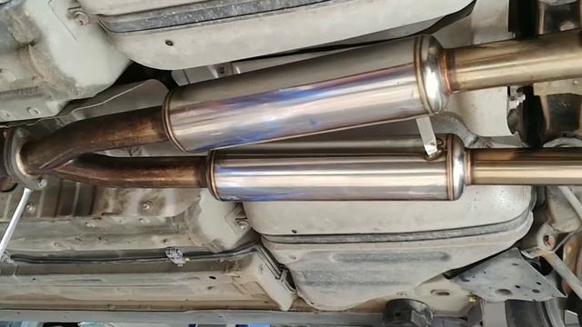 Toyota Aristo Жирный выхлоп Toms