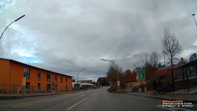 D: Stadt Schongau. Landkreis Weilheim-Schongau. Fahrt durch die Stadt. Dezember 2016 смотреть онлайн