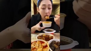 Китайцы едят на камеру / Асмр еда...