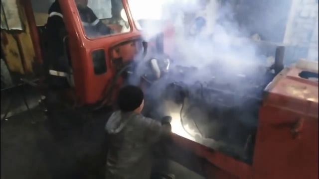 Т-4(Алтай).Первый запуск двигателя, после ремонта. смотреть онлайн