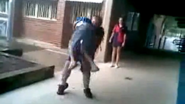 Кинул об землю обидчика смотреть онлайн