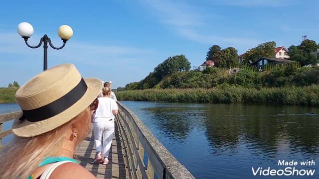 Прогулка по променаду в Янтарном утром 5 сентября 2024 смотреть онлайн