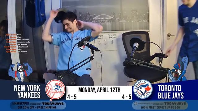 Blue Jay Fans React to Low Strike 3 Call on Rowdy Tellez смотреть онлайн