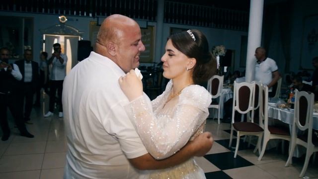 Танец отца с дочкой.Армянская свадьба в Ульяновске. смотреть онлайн
