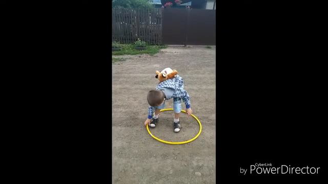 Учимся крутить обруч смотреть онлайн