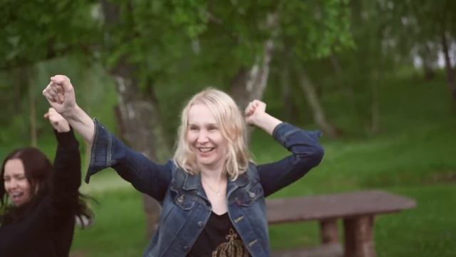 Клип-поздравление от родителей, для учеников 11Б класса 132 школы г.Барнаул смотреть онлайн