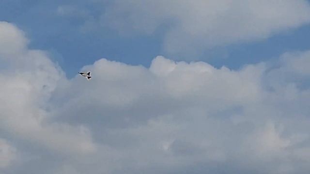 03. 2023 Seoul ADEX : F-22 Raptor Stealth Fighter Solo Demonstration flight. смотреть онлайн