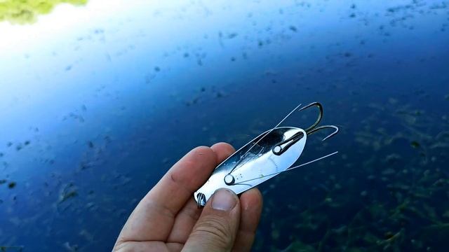 ? СЛИВАТЕЛЬ ЩУК! Ловля на блесну незацепляйку! ?