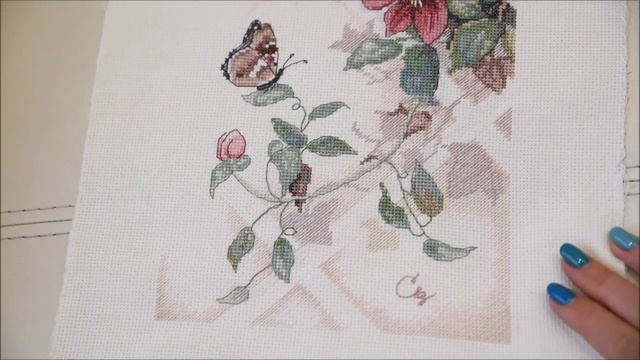 Вышивка крестом.Набор для вышивания Dimensions 13686 " Бабочка и Клематис".Готовая работа. смотреть онлайн