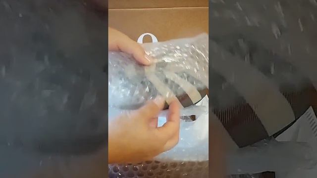 Распаковка очков Burberry. Подарок на день рождения. #burberry #unboxing #распаковка #очки смотреть онлайн