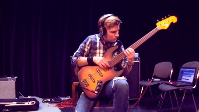 Continuum (Jaco Pastorius) - Fretless Bass Cover смотреть онлайн