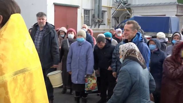 Крёстный ход в честь обретения мощей двух святых Гурия и Варсонория смотреть онлайн