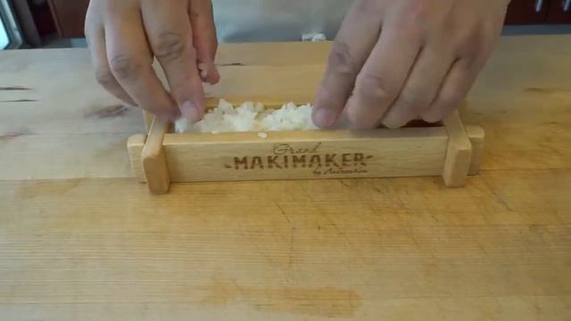 Hiroyuki Terada Making Maki With The Maki Maker Kit by iSottcom смотреть онлайн