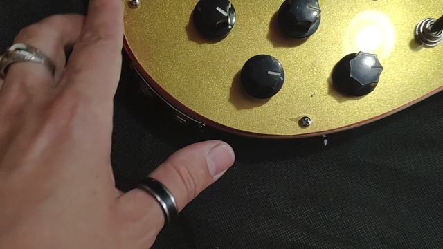 Обзор сборки китайской реплики баса Rickenbacker красный с золотым смотреть онлайн