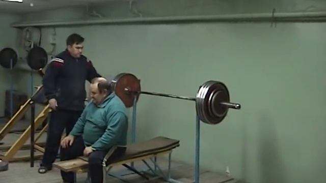 Жим лежа 150 кг в 65 лет смотреть онлайн