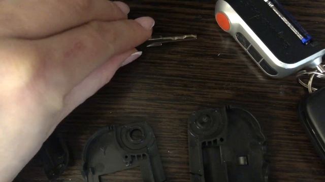 Делаем выкидной ключ и сигнализацию 2 в 1 своими руками. смотреть онлайн