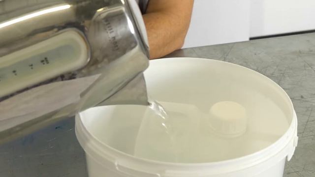 Crystallised Resin - How To Reverse It! смотреть онлайн